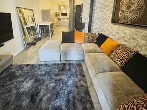 Sitting Area- click for photo gallery